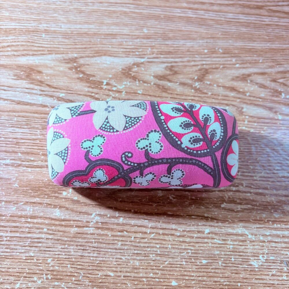 Retired Vera Bradley Hard Eyeglass Clam Case Blush Pink Pattern large